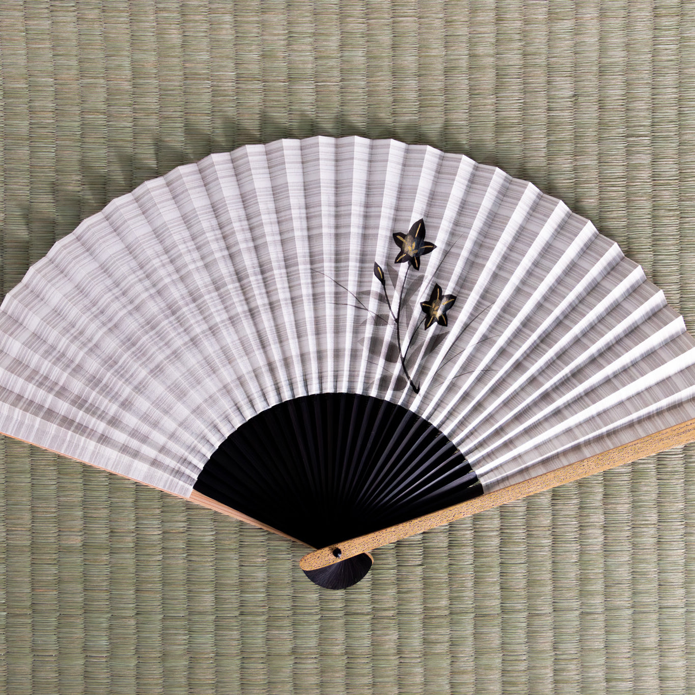 扇子 親ゴマ桔梗 イメージ画像