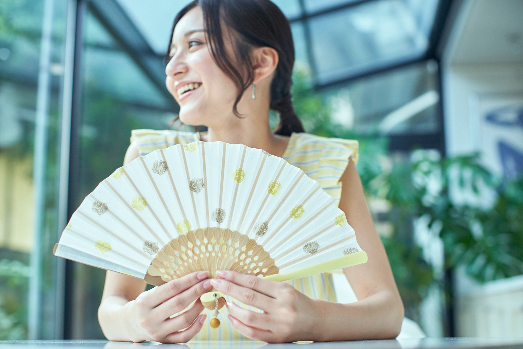 扇子 ポルカドット 扇子セット モデル画像