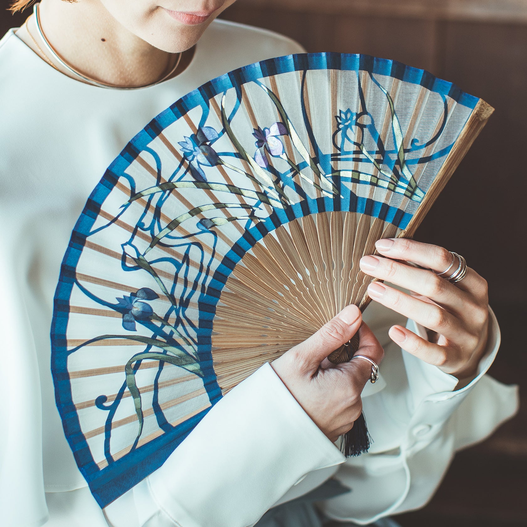 扇子 優香 杜若 モデル画像1 正方形