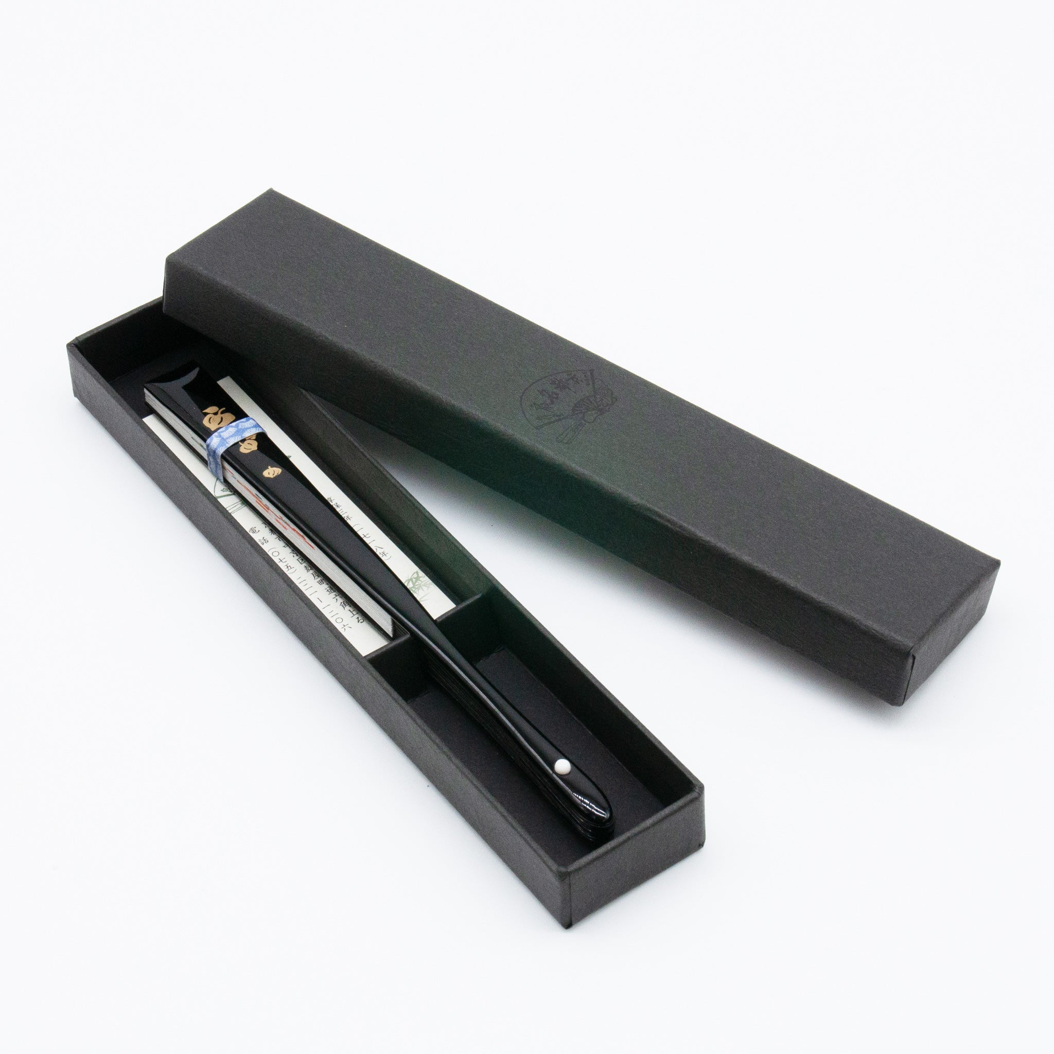 着物用扇子 黒塗蒔絵2（全4種類） – 白竹堂オンラインショップ
