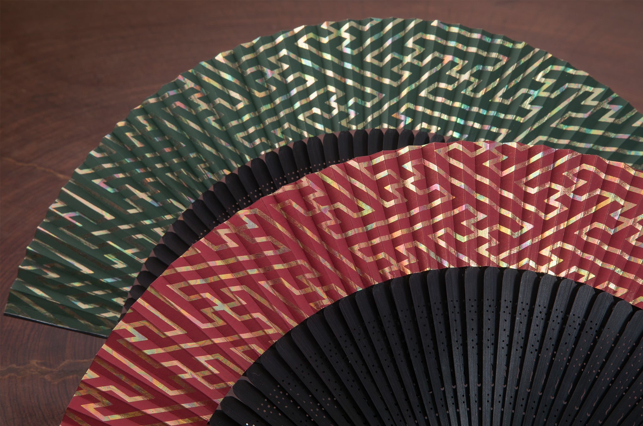 幾何学螺鈿 扇子セット（全3種類） – 白竹堂オンラインショップ